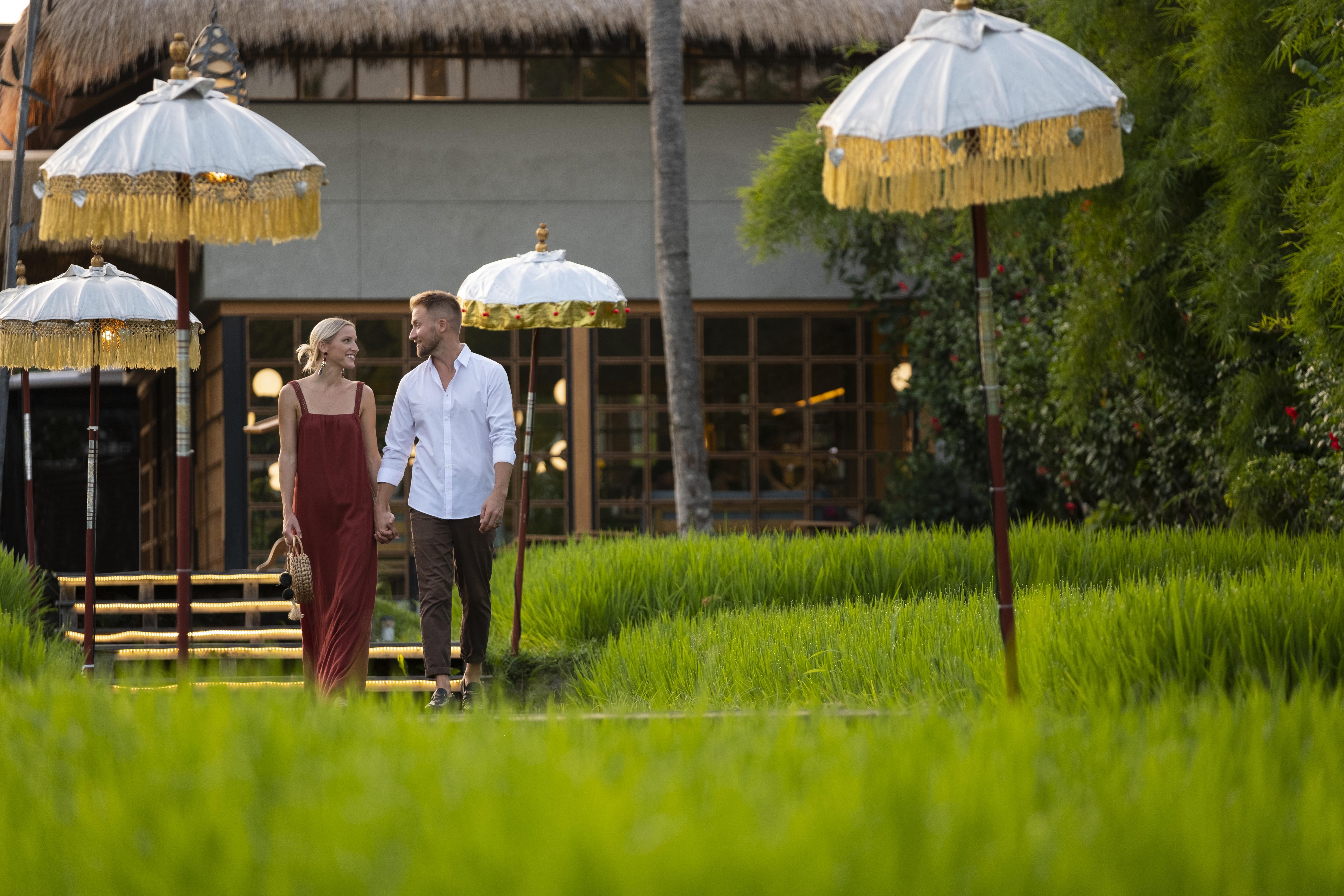Alaya Resort Ubud Exterior foto The resort's main entrance